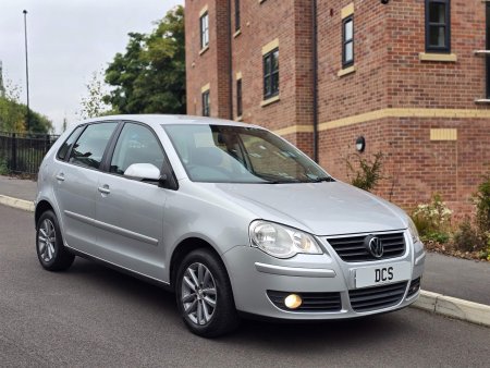 VOLKSWAGEN POLO 1.4 S 5dr